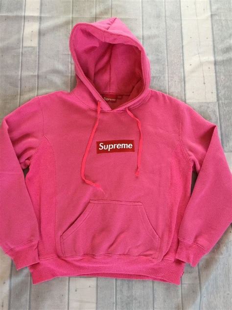 supreme pink box logo